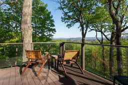 Prime Location! 5 Min to National Park & Wineries - Image 2