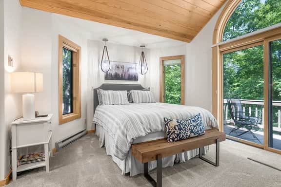 Private Mountain Getaway  Wintergreen Resort - Image 3