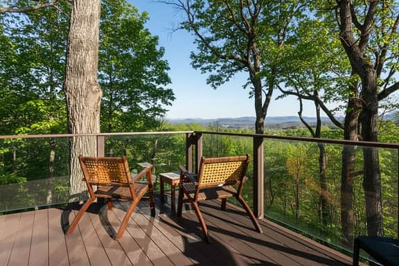 Prime Location! 5 Min to National Park & Wineries - Image 2