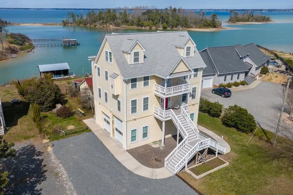 Waterfront Home with pool, dock, gameroom, and kayaks! - Image 1