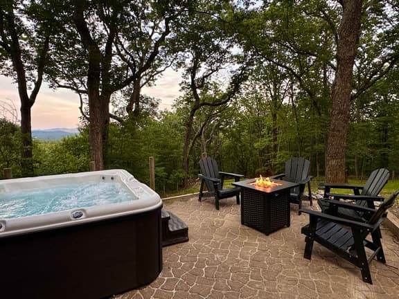 Prime Location! 5 Min to National Park & Wineries - Image 1