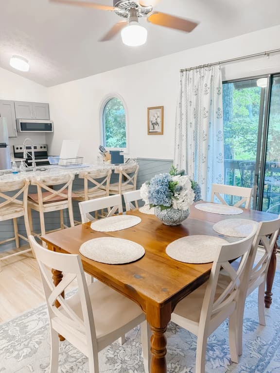 Newly Renovated Condo at Ski Wintergreen Resort - Image 1